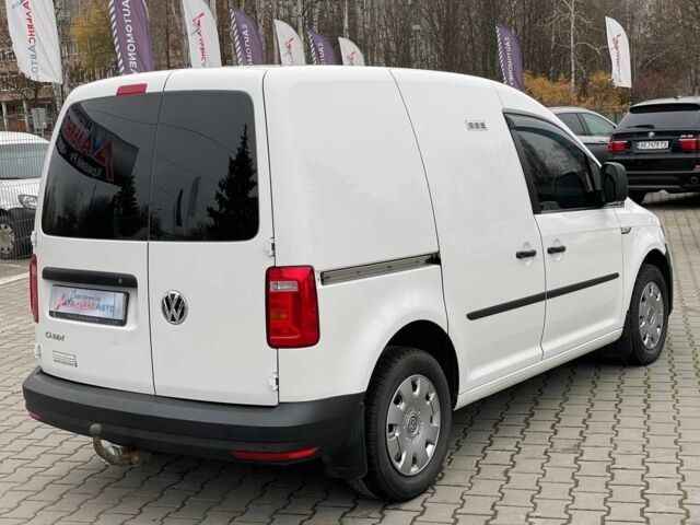 Белый Фольксваген Кадди, объемом двигателя 1.6 л и пробегом 290 тыс. км за 9400 $, фото 4 на Automoto.ua