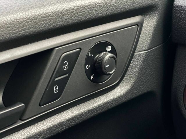 Белый Фольксваген Кадди, объемом двигателя 1.6 л и пробегом 290 тыс. км за 9400 $, фото 7 на Automoto.ua