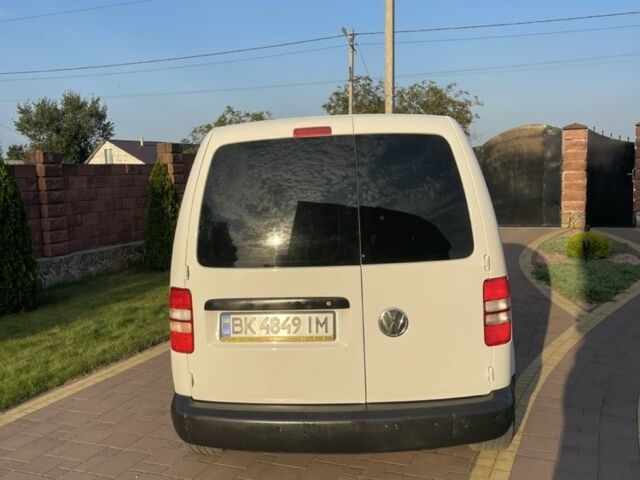 Білий Фольксваген Кадді, об'ємом двигуна 1.6 л та пробігом 270 тис. км за 6250 $, фото 3 на Automoto.ua
