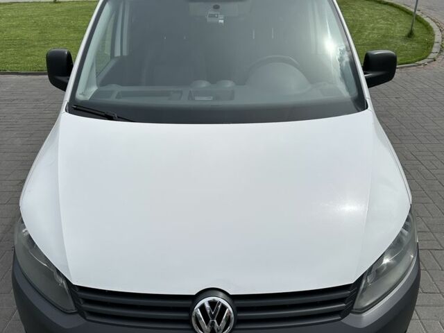 Белый Фольксваген Кадди, объемом двигателя 1.2 л и пробегом 145 тыс. км за 8300 $, фото 1 на Automoto.ua