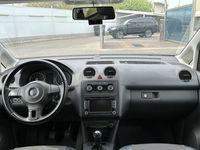 Белый Фольксваген Кадди, объемом двигателя 1.2 л и пробегом 145 тыс. км за 8300 $, фото 12 на Automoto.ua