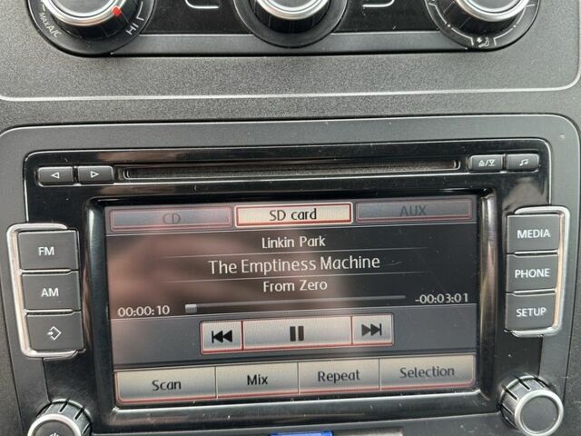 Белый Фольксваген Кадди, объемом двигателя 1.2 л и пробегом 145 тыс. км за 8300 $, фото 13 на Automoto.ua