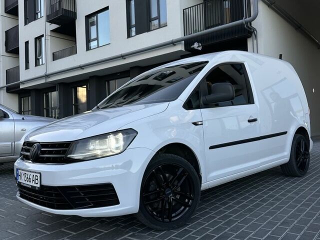 Фольксваген Кадди 2015 в Ровно на Automoto.ua Белый Фольксваген Кадди, объемом двигателя 1.6 л и пробегом 247 тыс. км за 8500 $, фото 1 на Automoto.ua