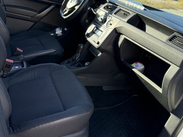 Белый Фольксваген Кадди, объемом двигателя 1.6 л и пробегом 206 тыс. км за 9249 $, фото 17 на Automoto.ua