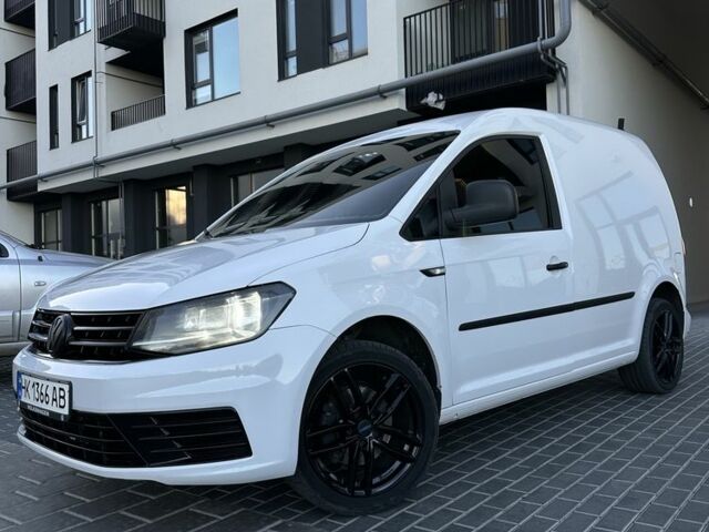 Фольксваген Кадди 2015 в Ровно на Automoto.ua Белый Фольксваген Кадди, объемом двигателя 1.6 л и пробегом 247 тыс. км за 8500 $, фото 3 на Automoto.ua