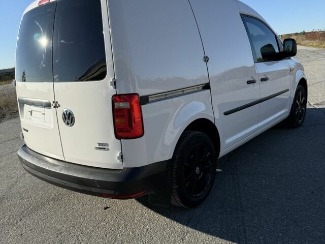 Белый Фольксваген Кадди, объемом двигателя 1.6 л и пробегом 206 тыс. км за 9249 $, фото 9 на Automoto.ua