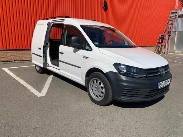 Белый Фольксваген Кадди, объемом двигателя 2 л и пробегом 141 тыс. км за 15600 $, фото 5 на Automoto.ua