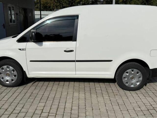 Белый Фольксваген Кадди, объемом двигателя 2 л и пробегом 289 тыс. км за 9400 $, фото 2 на Automoto.ua