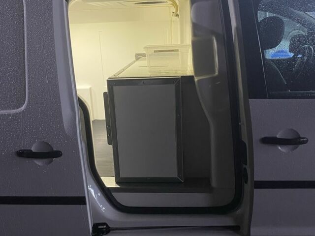 Білий Фольксваген Кадді, об'ємом двигуна 2 л та пробігом 270 тис. км за 26250 $, фото 13 на Automoto.ua