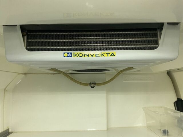 Білий Фольксваген Кадді, об'ємом двигуна 2 л та пробігом 270 тис. км за 26500 $, фото 10 на Automoto.ua