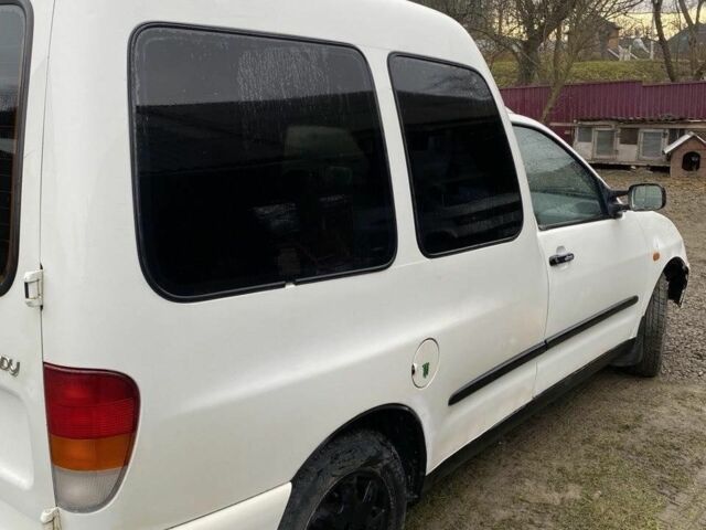 Белый Фольксваген Кадди, объемом двигателя 1.4 л и пробегом 165 тыс. км за 2200 $, фото 7 на Automoto.ua