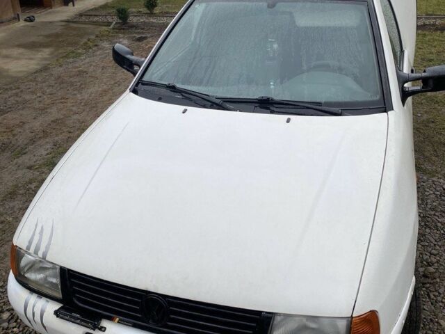 Белый Фольксваген Кадди, объемом двигателя 1.4 л и пробегом 165 тыс. км за 2200 $, фото 8 на Automoto.ua