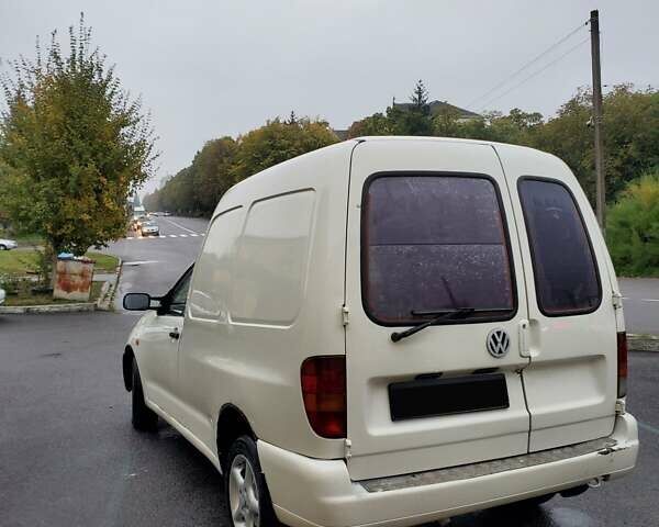 Белый Фольксваген Кадди, объемом двигателя 1.9 л и пробегом 320 тыс. км за 2300 $, фото 2 на Automoto.ua