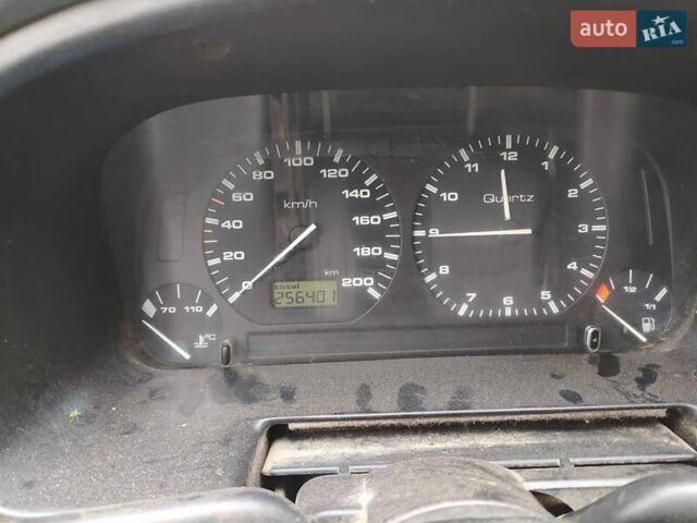 Білий Фольксваген Кадді, об'ємом двигуна 1.39 л та пробігом 260 тис. км за 1800 $, фото 5 на Automoto.ua