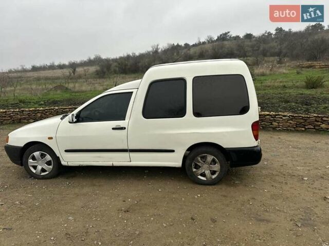 Белый Фольксваген Кадди, объемом двигателя 1.9 л и пробегом 256 тыс. км за 2600 $, фото 1 на Automoto.ua