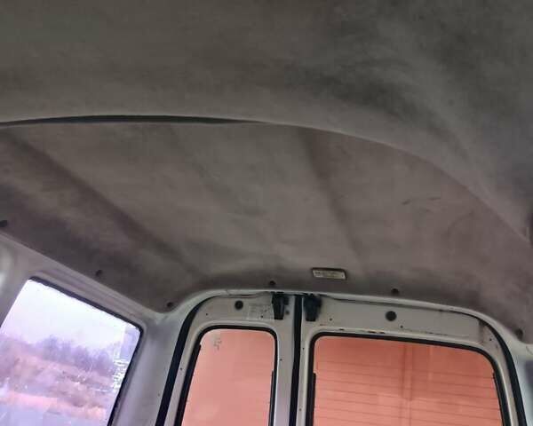 Белый Фольксваген Кадди, объемом двигателя 1.9 л и пробегом 236 тыс. км за 2700 $, фото 12 на Automoto.ua