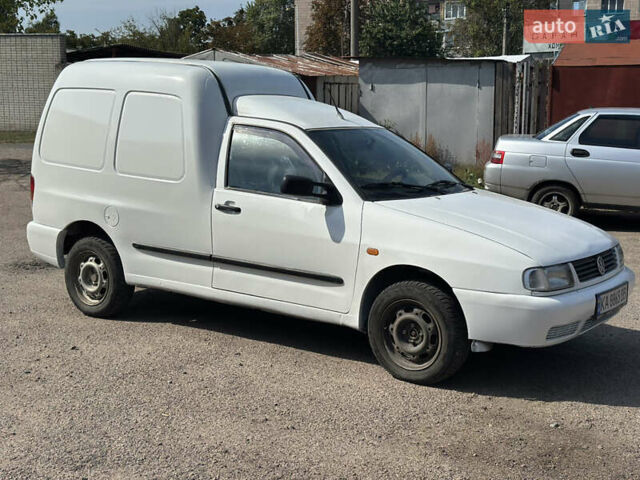 Белый Фольксваген Кадди, объемом двигателя 1.9 л и пробегом 200 тыс. км за 2400 $, фото 3 на Automoto.ua
