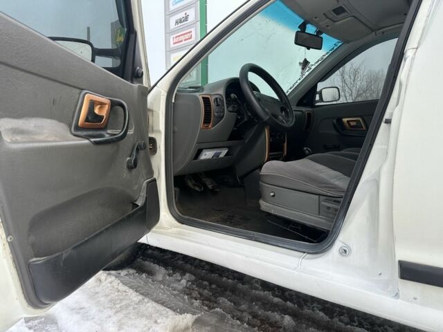 Белый Фольксваген Кадди, объемом двигателя 1.9 л и пробегом 430 тыс. км за 2600 $, фото 6 на Automoto.ua