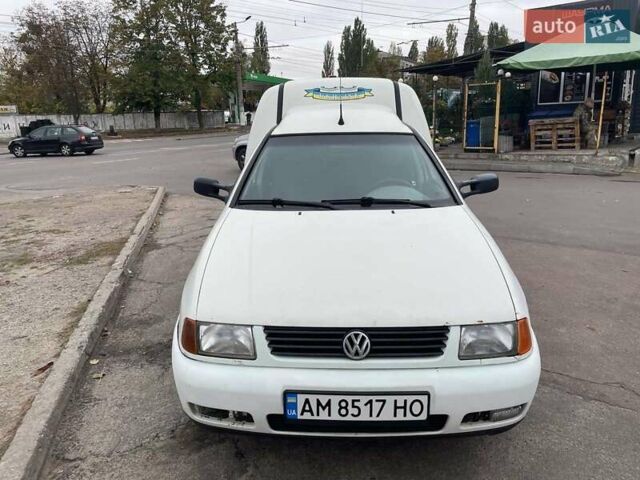 Белый Фольксваген Кадди, объемом двигателя 1.39 л и пробегом 350 тыс. км за 2100 $, фото 1 на Automoto.ua