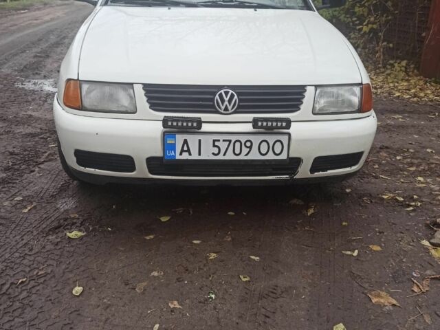 Белый Фольксваген Кадди, объемом двигателя 1.4 л и пробегом 84 тыс. км за 2605 $, фото 1 на Automoto.ua