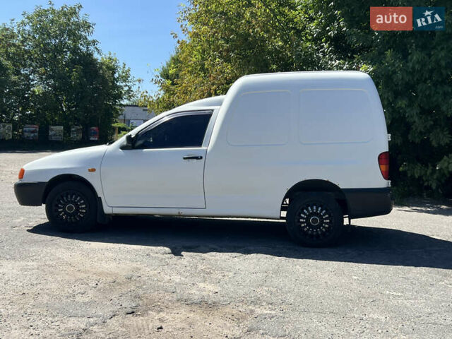 Белый Фольксваген Кадди, объемом двигателя 1.9 л и пробегом 212 тыс. км за 2400 $, фото 5 на Automoto.ua