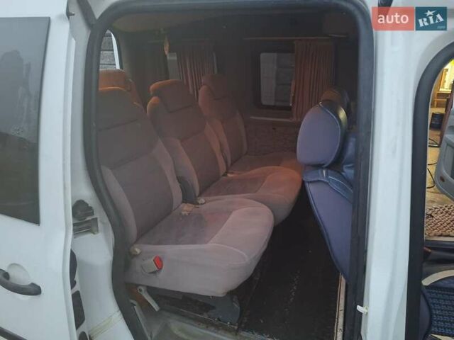 Белый Фольксваген Кадди, объемом двигателя 1.9 л и пробегом 420 тыс. км за 4000 $, фото 11 на Automoto.ua