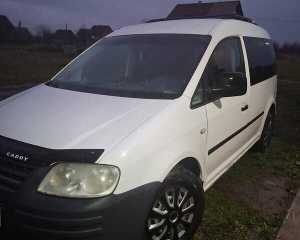 Белый Фольксваген Кадди, объемом двигателя 1.9 л и пробегом 420 тыс. км за 4000 $, фото 6 на Automoto.ua