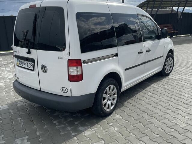 Белый Фольксваген Кадди, объемом двигателя 1.9 л и пробегом 350 тыс. км за 5700 $, фото 4 на Automoto.ua