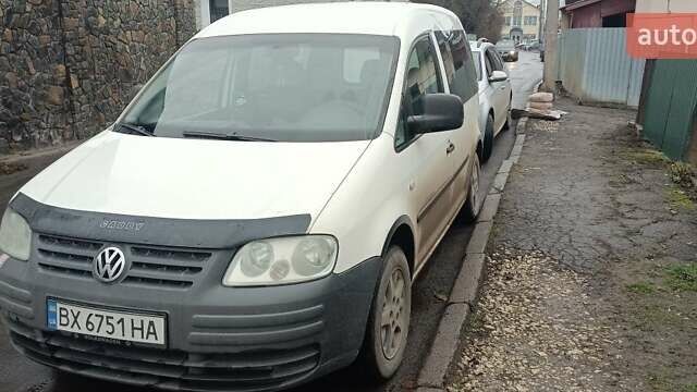 Белый Фольксваген Кадди, объемом двигателя 2 л и пробегом 260 тыс. км за 5299 $, фото 2 на Automoto.ua