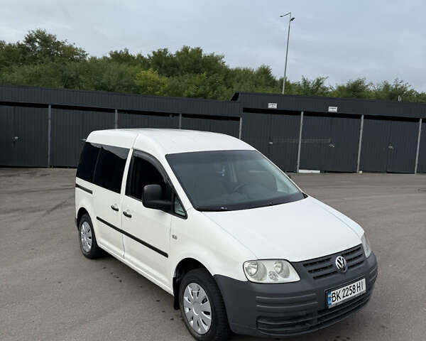 Белый Фольксваген Кадди, объемом двигателя 1.39 л и пробегом 420 тыс. км за 4700 $, фото 6 на Automoto.ua