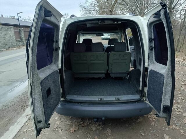 Белый Фольксваген Кадди, объемом двигателя 2 л и пробегом 324 тыс. км за 4999 $, фото 11 на Automoto.ua