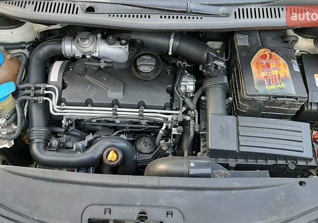 Белый Фольксваген Кадди, объемом двигателя 1.9 л и пробегом 400 тыс. км за 4800 $, фото 12 на Automoto.ua