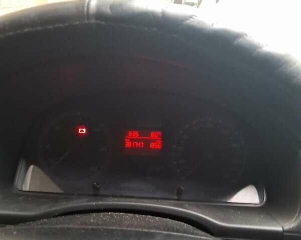 Белый Фольксваген Кадди, объемом двигателя 1.97 л и пробегом 382 тыс. км за 5000 $, фото 9 на Automoto.ua