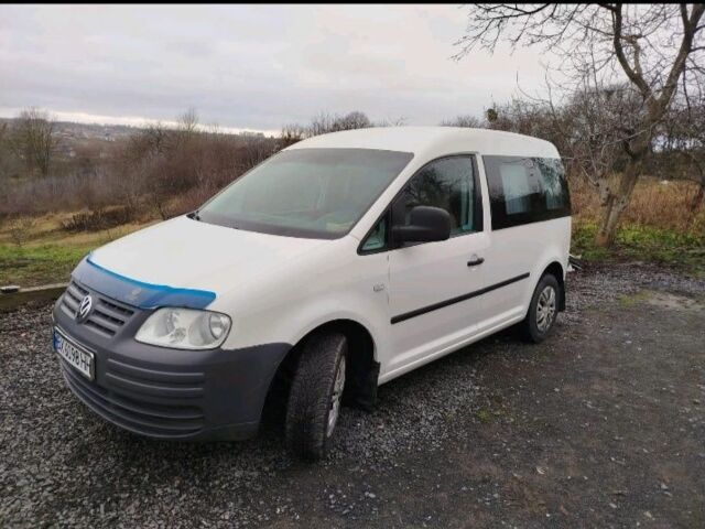 Белый Фольксваген Кадди, объемом двигателя 2 л и пробегом 230 тыс. км за 5200 $, фото 5 на Automoto.ua
