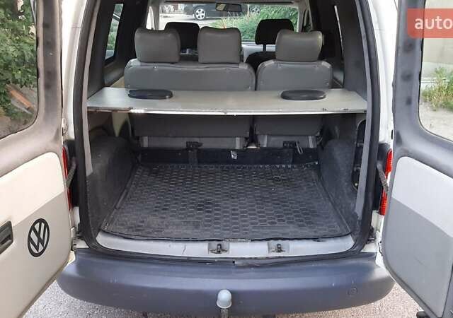 Белый Фольксваген Кадди, объемом двигателя 1.9 л и пробегом 400 тыс. км за 4800 $, фото 10 на Automoto.ua