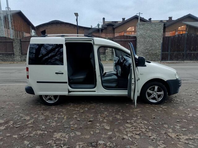 Белый Фольксваген Кадди, объемом двигателя 2 л и пробегом 324 тыс. км за 4999 $, фото 15 на Automoto.ua