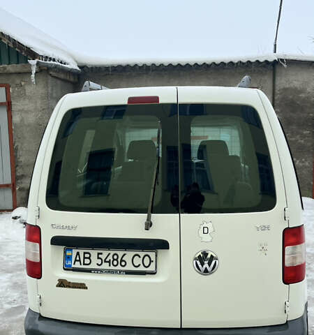 Белый Фольксваген Кадди, объемом двигателя 1.9 л и пробегом 266 тыс. км за 5000 $, фото 4 на Automoto.ua