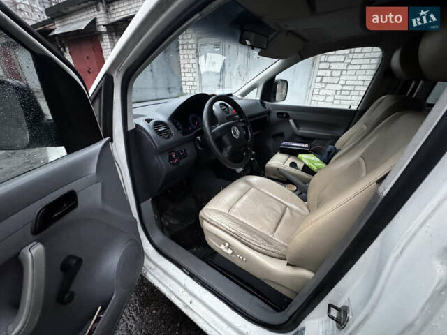 Белый Фольксваген Кадди, объемом двигателя 1.4 л и пробегом 321 тыс. км за 3350 $, фото 7 на Automoto.ua