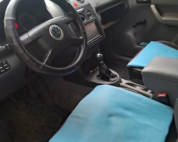 Белый Фольксваген Кадди, объемом двигателя 1.97 л и пробегом 382 тыс. км за 5000 $, фото 6 на Automoto.ua