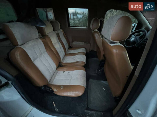 Белый Фольксваген Кадди, объемом двигателя 1.97 л и пробегом 399 тыс. км за 4000 $, фото 5 на Automoto.ua