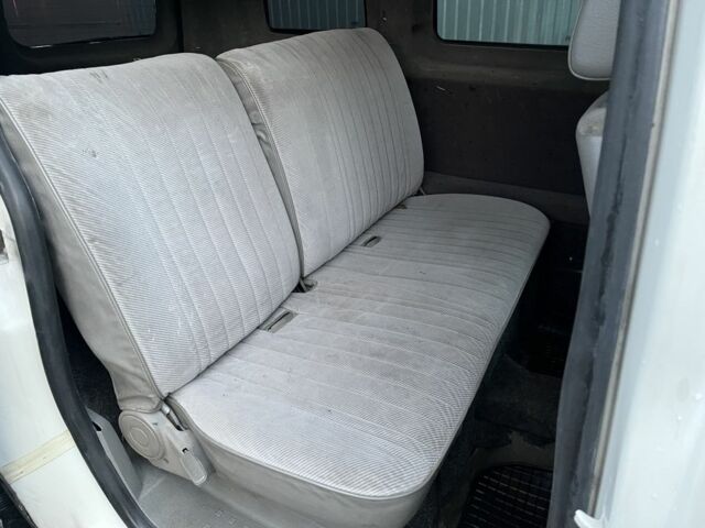 Белый Фольксваген Кадди, объемом двигателя 2 л и пробегом 436 тыс. км за 4450 $, фото 13 на Automoto.ua