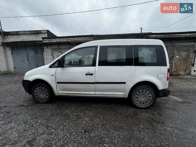 Белый Фольксваген Кадди, объемом двигателя 1.4 л и пробегом 321 тыс. км за 3350 $, фото 6 на Automoto.ua