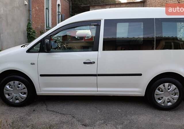 Белый Фольксваген Кадди, объемом двигателя 1.9 л и пробегом 400 тыс. км за 4800 $, фото 3 на Automoto.ua
