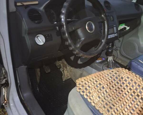 Белый Фольксваген Кадди, объемом двигателя 1.9 л и пробегом 420 тыс. км за 4000 $, фото 8 на Automoto.ua