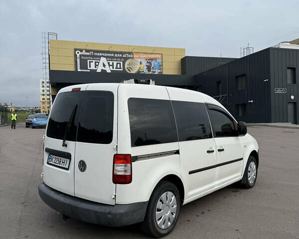 Белый Фольксваген Кадди, объемом двигателя 1.39 л и пробегом 420 тыс. км за 4700 $, фото 2 на Automoto.ua