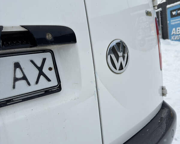 Білий Фольксваген Кадді, об'ємом двигуна 2 л та пробігом 385 тис. км за 4700 $, фото 14 на Automoto.ua