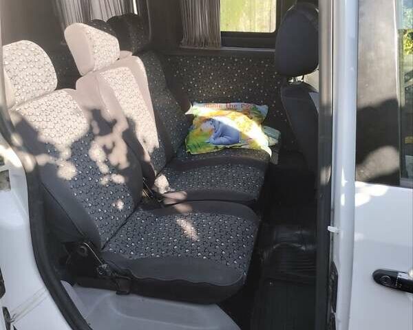 Білий Фольксваген Кадді, об'ємом двигуна 1.9 л та пробігом 377 тис. км за 5300 $, фото 12 на Automoto.ua