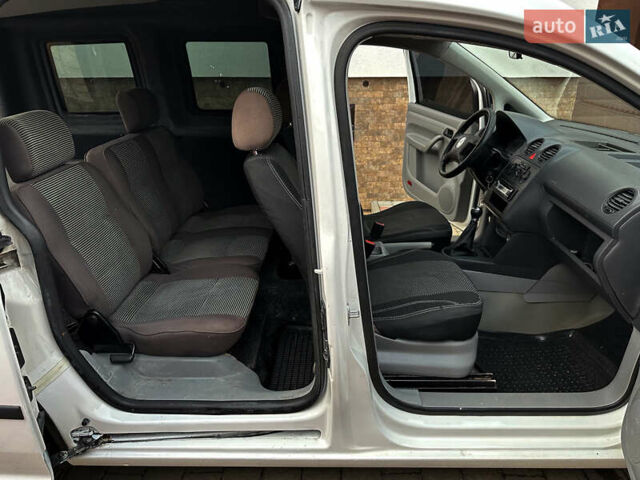 Белый Фольксваген Кадди, объемом двигателя 1.9 л и пробегом 360 тыс. км за 5200 $, фото 32 на Automoto.ua