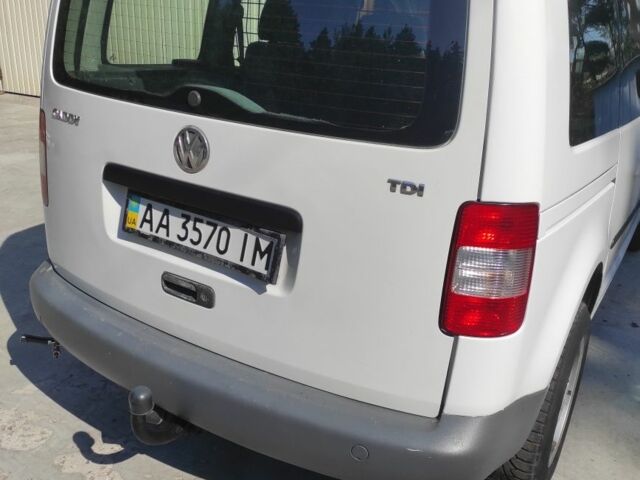 Білий Фольксваген Кадді, об'ємом двигуна 1.9 л та пробігом 314 тис. км за 4012 $, фото 2 на Automoto.ua
