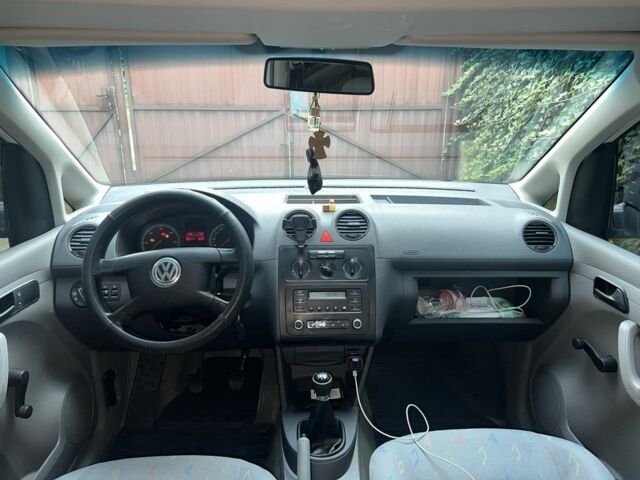 Белый Фольксваген Кадди, объемом двигателя 1.9 л и пробегом 309 тыс. км за 4200 $, фото 7 на Automoto.ua